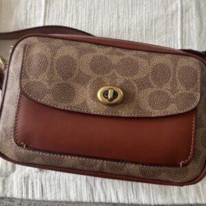 Coach Camera Bag in perfect condition!